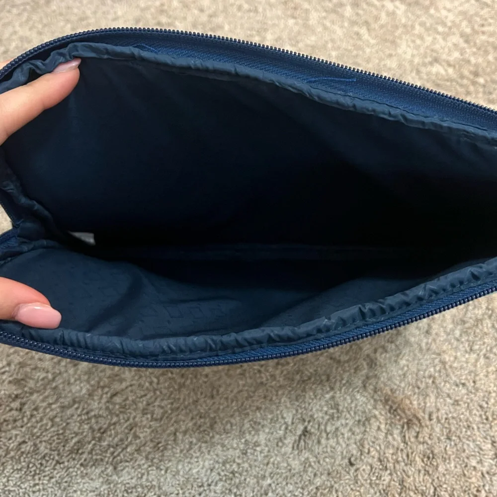Blue patterned Vera Bradley Laptop Sleeve